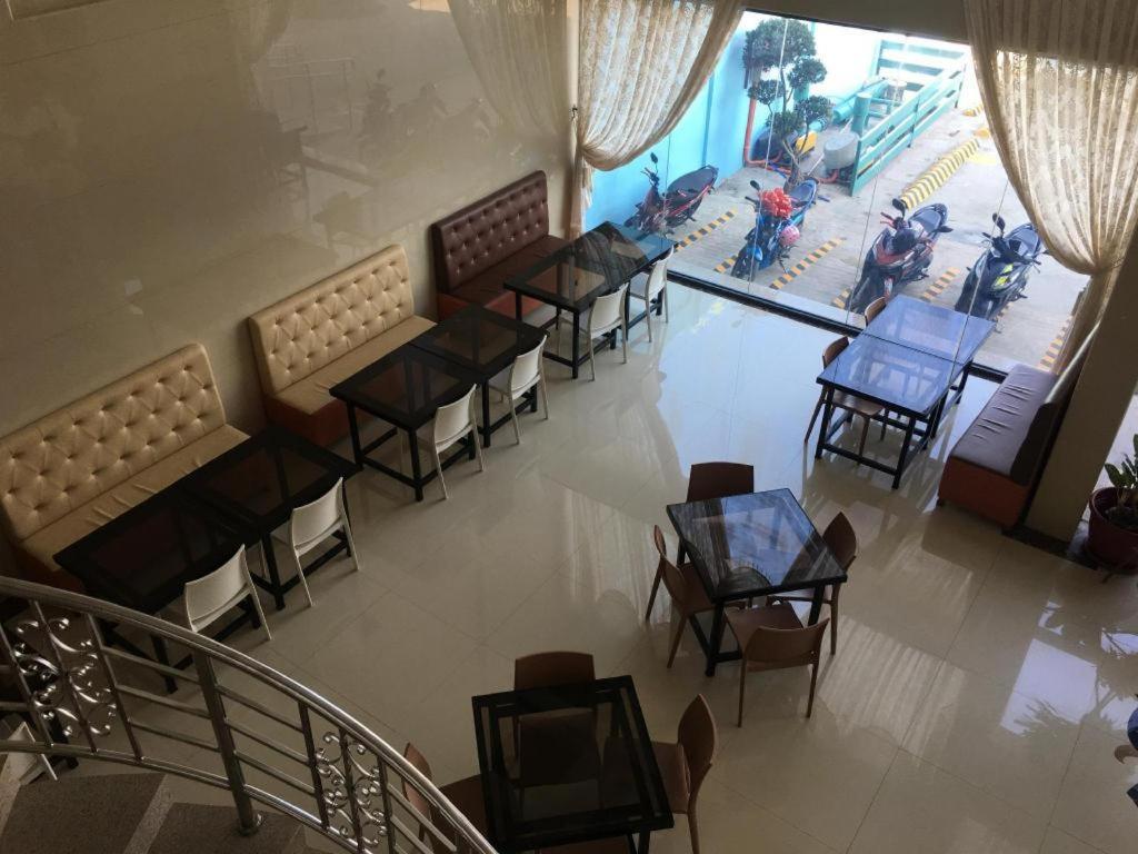 โรงแรมพรีเมรา ซัมบวงกา ภายนอก รูปภาพ