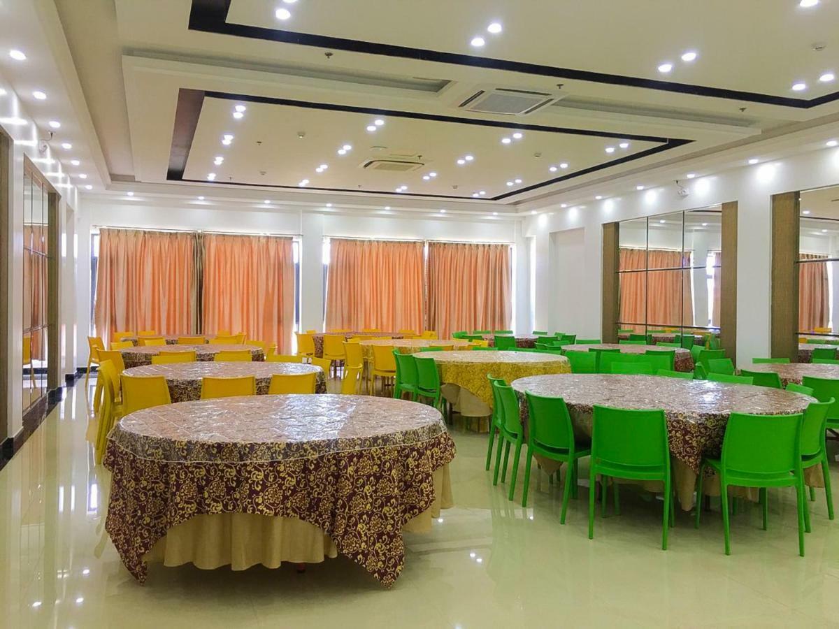 โรงแรมพรีเมรา ซัมบวงกา ภายนอก รูปภาพ